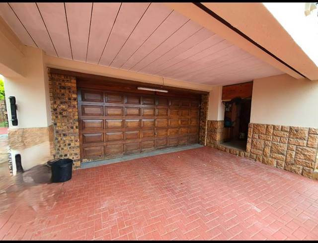 5 BEDROOM HOUSE FOR SALE IN WONDERBOOM